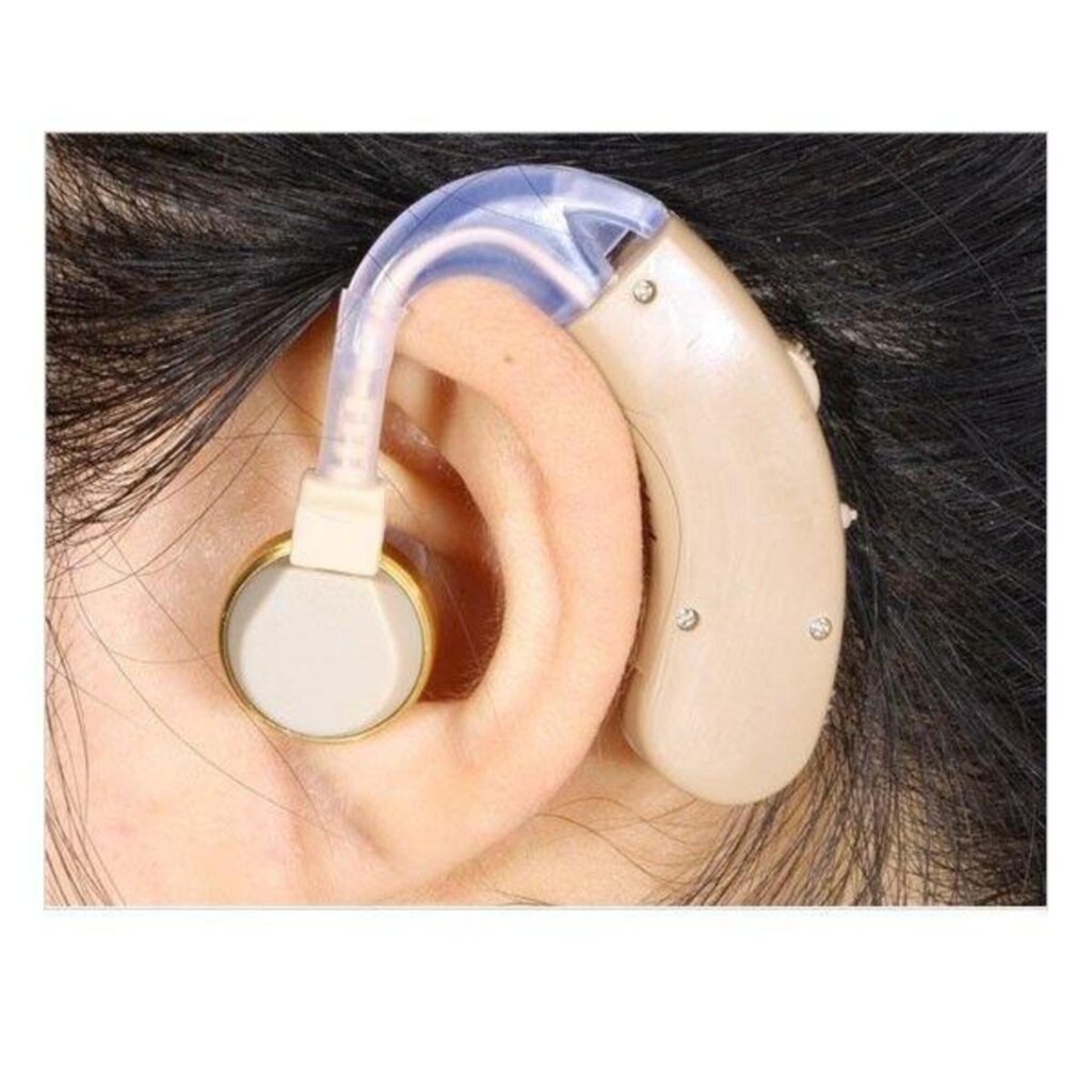 Какие технические приспособления помогают глухим людям. Слуховой аппарат Powertone f-138. Усилитель звука Powertone f-138. Заушный усилитель звука (слуховой аппарат) JH-113. Слуховой аппарат Axon 109.